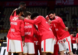 Ολυμπιακός: Η… επίθεση του Βεζένκοφ στον Λαρεντζάκη, το δώρο του Πίτερς και το «μαζί σου μέχρι να σβήσει ο ήλιος» στον Μπαρτζώκα (vid)