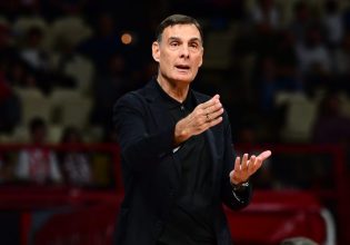 Μπαρτζώκας: «Σκοράραμε με όλους τους τρόπους, σημαντικό να βρει ρυθμό ο Φαλ»