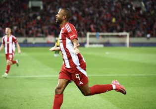 Συνεχίζει να γράφει ιστορία ο Ελ Κααμπί: Μπήκε στους κορυφαίους 30 σκόρερ του Ολυμπιακού (vid)