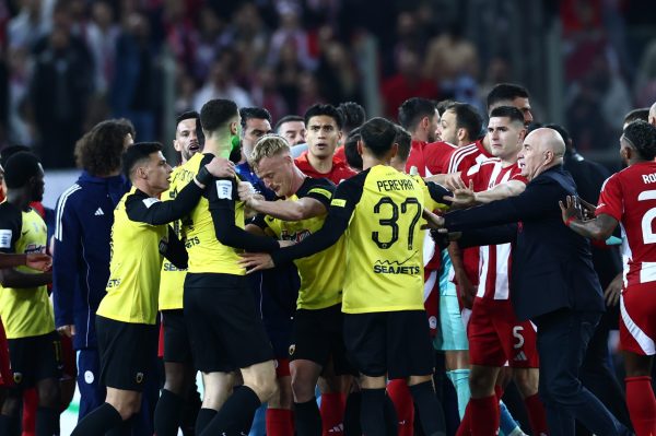 Ανακοινώθηκαν οι ποινές: Μια αγωνιστική στον Αλμέιδα – Τρεις σε Μουκουντί, Μαρσιάλ, Πασχαλάκη και Κάρμο!