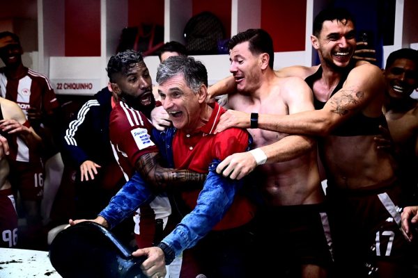 Αποθέωση για τον Μεντιλίμπαρ στην Ισπανία: «Ο ροκ σταρ από τον Πειραιά μεγαλώνει τον μύθο του στον Ολυμπιακό»