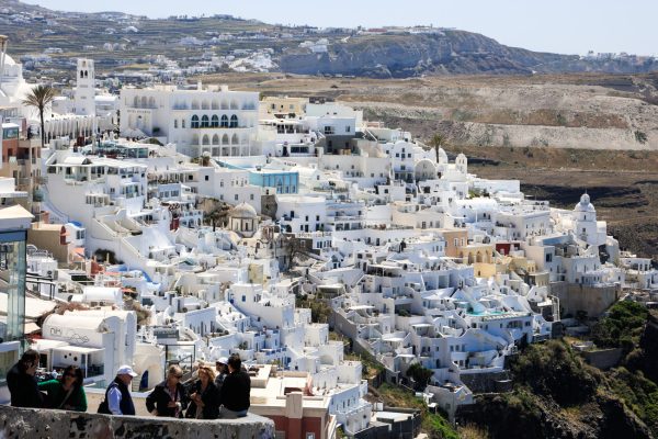 Εργατικό δυστύχημα στη Σαντορίνη – Κρεβάτι καταπλάκωσε εργαζόμενη