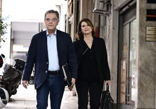 ΠΑΣΟΚ: Το… τροπάριο της Κασσιανής, το εννιασέλιδο υπόμνημα και οι αντιδράσεις για την αποπομπή Μπατζελή