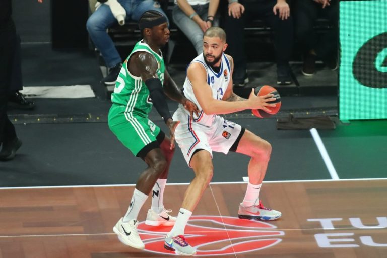 Η Εφές έβαλε τριάντα πόντους στο δεύτερο δεκάλεπτο στο ΟΑΚΑ