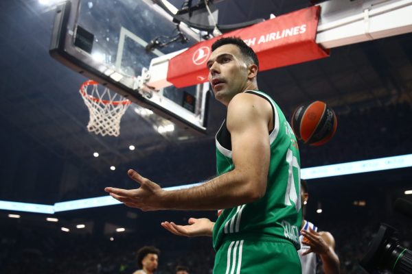 Ο Σλούκας ξεπέρασε τους 4.000 πόντους και έγινε ο 8ος παίκτης που το καταφέρνει