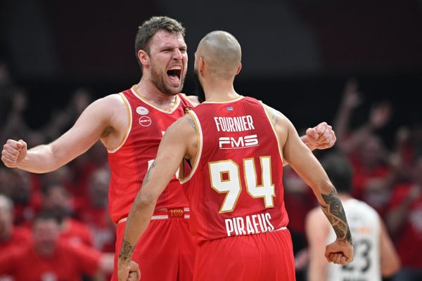 Oλυμπιακός –  Ρεάλ Μαδρίτης 84-72: Την «έλιωσε» στη λάβα του ΣΕΦ και έκανε το 1-0!