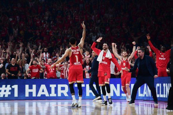 Το «ευχαριστώ» της ΚΑΕ Ολυμπιακός στον κόσμο της ομάδας (vid)