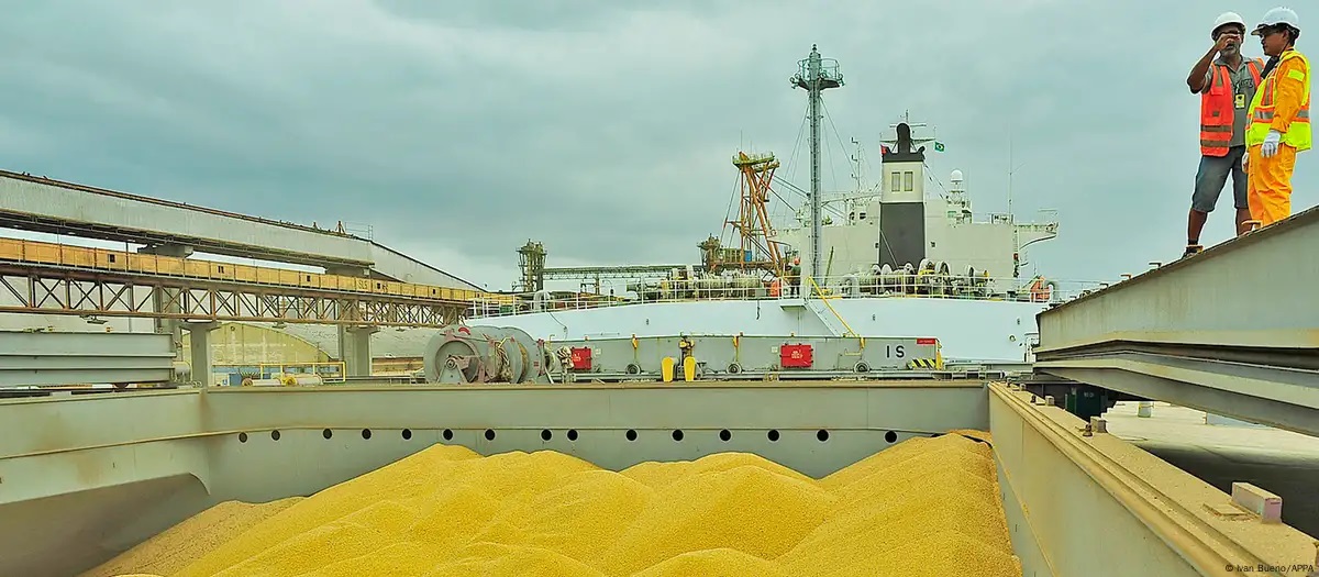 ΕΕ: «Καρότο και μαστίγιο» έναντι των ΗΠΑ