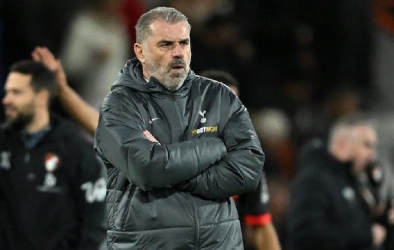 «Καρφιά» Ποστέκογλου: «Υπάρχει κάποιος προδότης μέσα στην Τότεναμ»