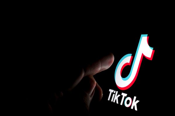 Αυτό είναι το πιο viral βίντεο στο TikTok και… δεν δείχνει απολύτως τίποτα