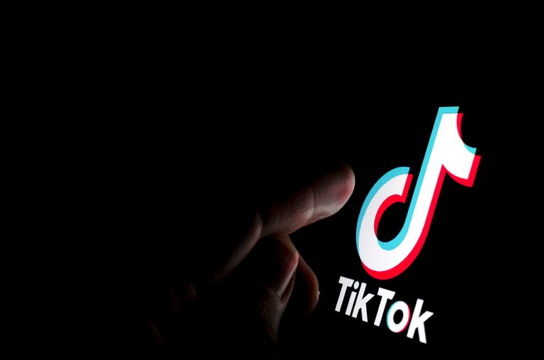 Αυτό είναι το πιο viral βίντεο στο TikTok και… δεν δείχνει απολύτως τίποτα