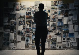 Αποκάλυψε κατασκόπους του Κρεμλίνου, τώρα τον ψάχνει ο Πούτιν: Η ιστορία ενός ριψοκίνδυνου δημοσιογράφου