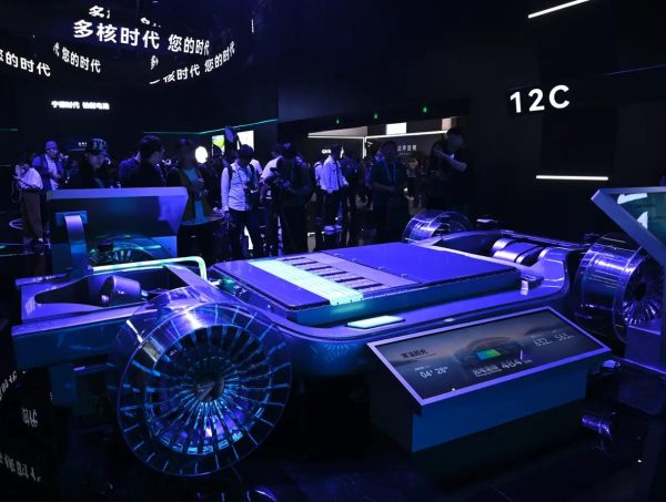 Η CATL ισχυρίζεται ότι η μπαταρία της πέτυχε αυτονομία 520 χιλιομέτρων με 5 λεπτά φόρτισης!