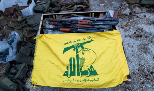 Reuters: Η Χεζμπολάχ είναι έτοιμη να συζητήσει τον αφοπλισμό της αν το Ισραήλ αποχωρήσει από τον νότιο Λίβανο