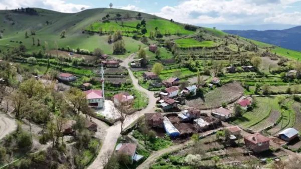 Τουρκία: Ανεξήγητο φαινόμενο σε απομακρυσμένο χωριό – Σχεδόν οι μισοί κάτοικοι είναι κωφοί