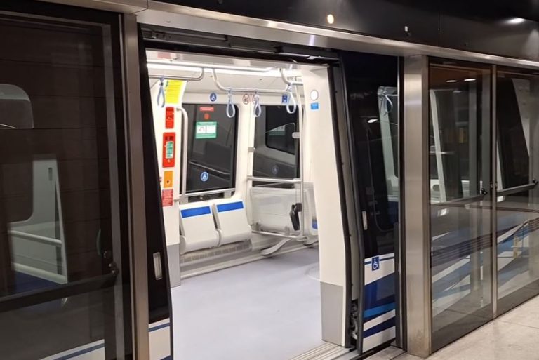 Μετρό Θεσσαλονίκης: Σταμάτησαν οι συρμοί, καθυστερήσεις και ταλαιπωρία