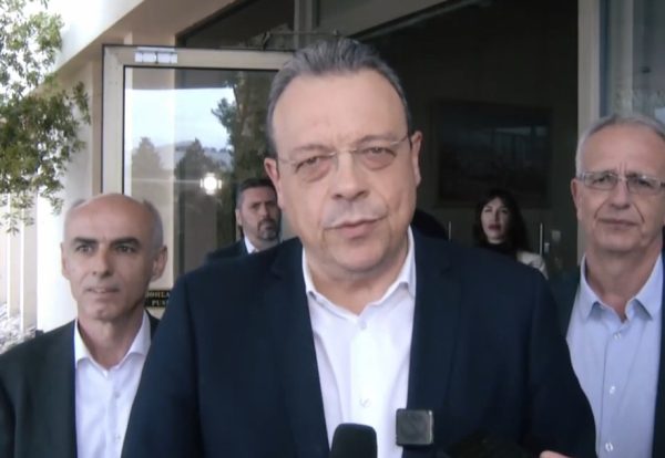 Φάμελλος: Επικίνδυνο το πρωταπριλιάτικο ψέμα Μητσοτάκη για τον κατώτατο μισθό