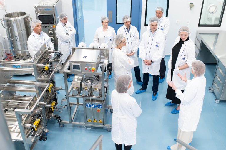 Αποστολή του Ευρωπαϊκού Κοινοβουλίου στη DEMO για το έργο Βιοτεχνολογίας