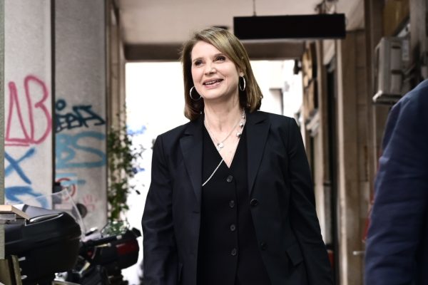 ΠΑΣΟΚ: Πρώτη αντίδραση Μπατζελή μετά την αναστολή της κομματικής της ιδιότητας