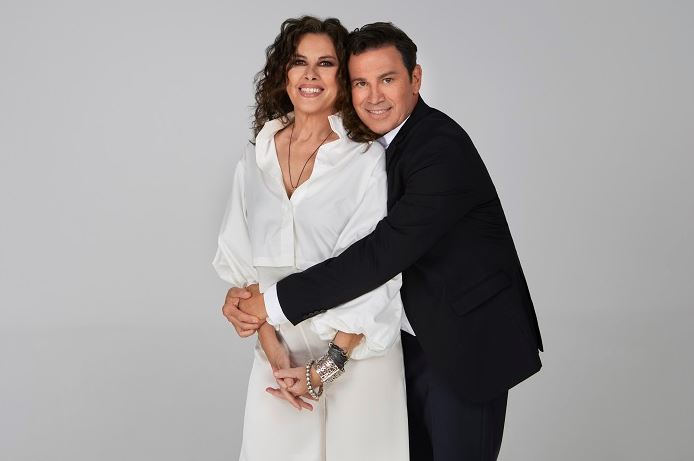 Eλευθερία Αρβανιτάκη και Μάριος Φραγκούλης «Πρώτη Φορά» στο Rockwave Festival