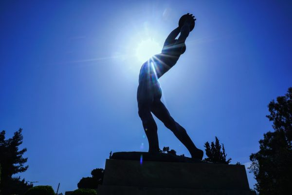 Καιρός: Γενικά αίθριος την Κυριακή των Βαΐων με παροδικές νεφώσεις και βροχές