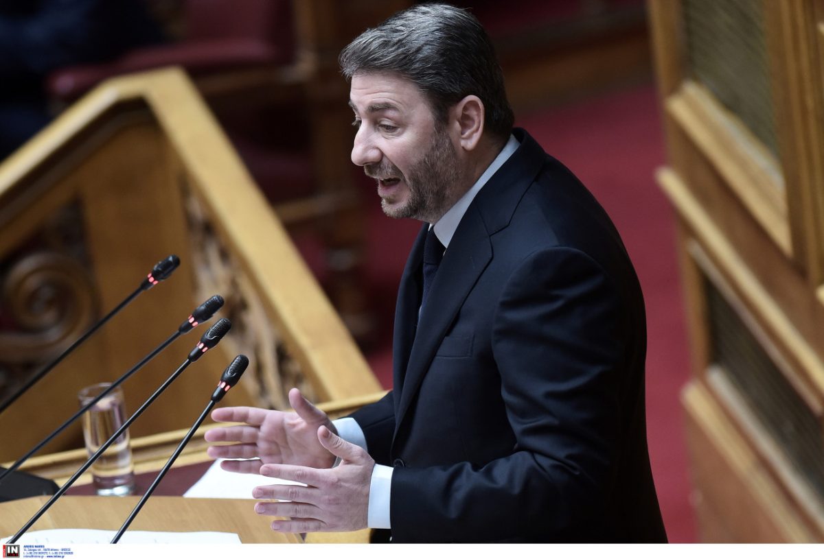 Ανδρουλάκης στη Βουλή: Δεν δίνουμε λευκή επιταγή για εξοπλισμούς