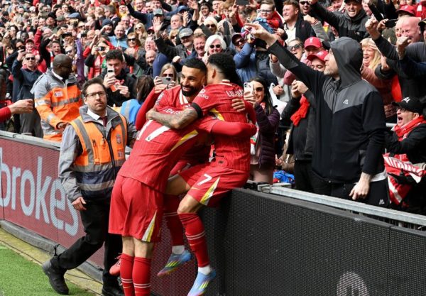 Λίβερπουλ – Γουέστ Χαμ 2-1: Αγκαλιά με το 20ο οι «ρεντς»