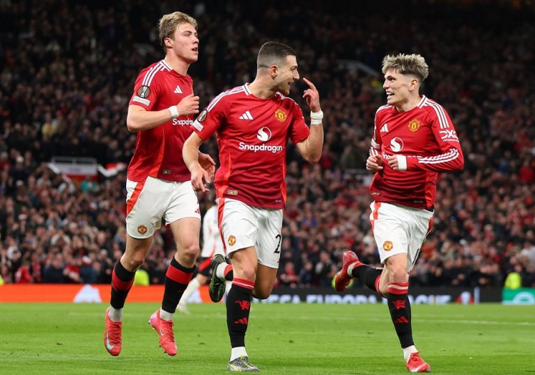 Μάντσεστερ Γιουνάιτεντ – Λιόν 5-4: Με ανατροπή βγαλμένη από το… 1999 στα ημιτελικά του Europa League (vid)