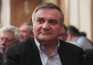 Καστανίδης: Προτείνει εσωκομματικό δημοψήφισμα στο ΠΑΣΟΚ για να φανεί «αν μπορεί ένας μόνος να κάνει το άλμα»