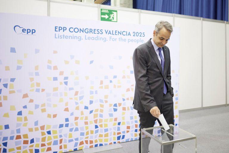 Στη Βαλένθια για το Συνέδριο του ΕΛΚ ο Μητσοτάκης – Σειρά συναντήσεων με Ευρωπαίους ηγέτες