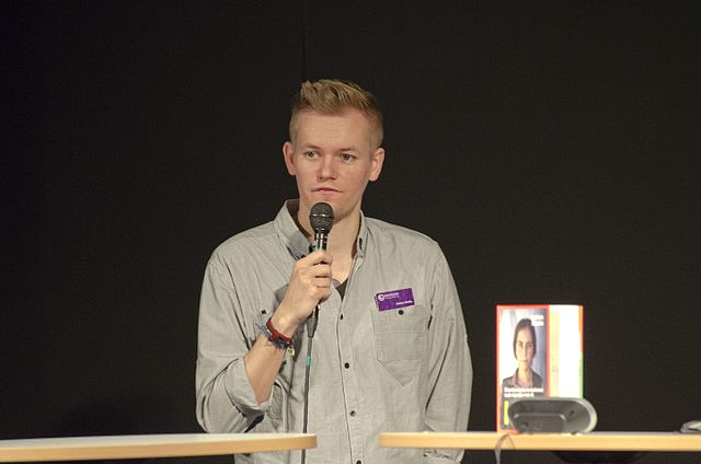 Αντιμέτωπος με ποινή κάθειρξης έως και 12 έτη ο Σουηδός δημοσιογράφος που κρατείται στην Τουρκία