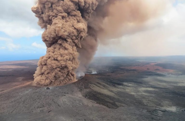 Ηφαιστειακή έκρηξη στη Χαβάη προκάλεσε έκρηξη ζωής 2.000 χιλιόμετρα μακριά