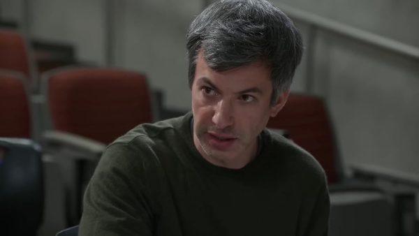 Ο Νέιθαν Φίλντερ επιτίθεται στην Paramount+ για αφαίρεση επεισοδίου με αναφορά στο Ολοκαύτωμα