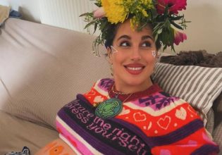 Παυλίνα Βουλγαράκη: Hippie πάρτι με λουλούδια και body painting πριν γεννήσει