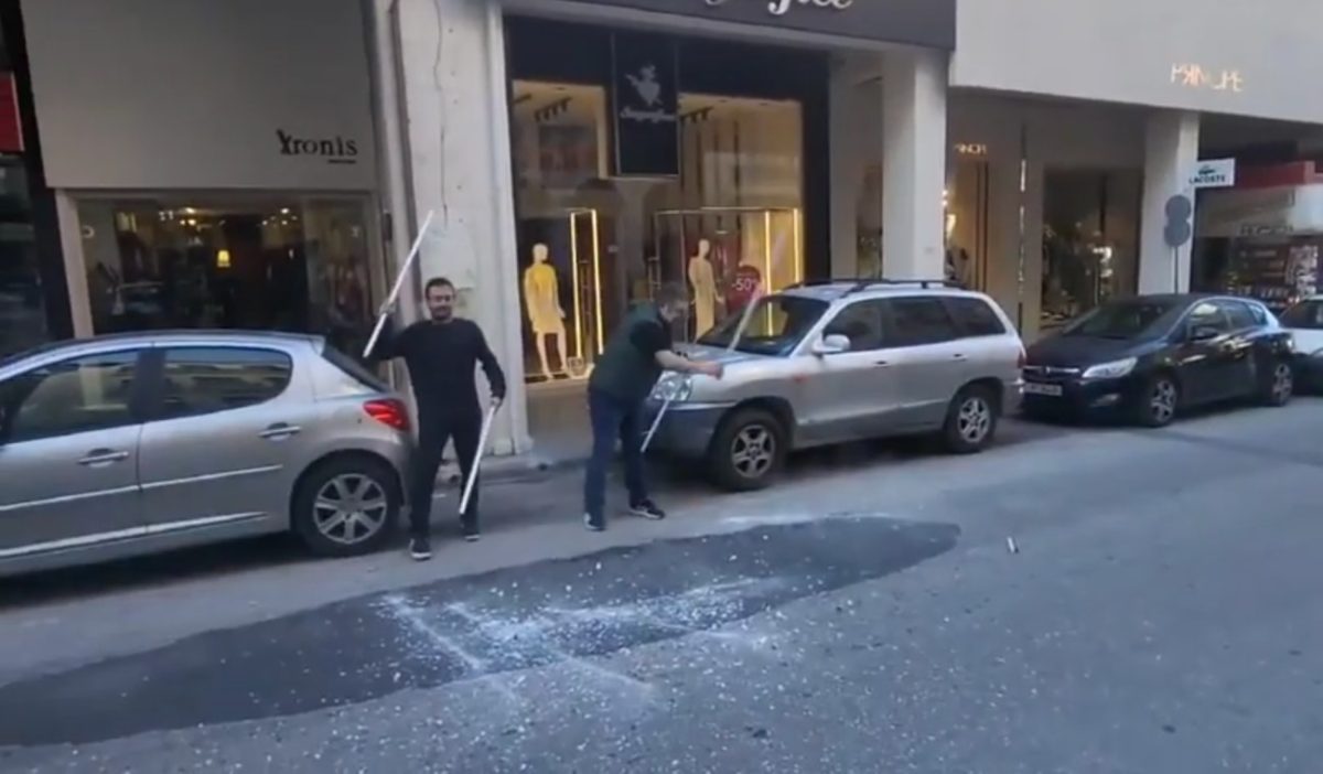 Έγινε η Πρώτη Ανάσταση στην Πάτρα – Γιατί σπάνε λάμπες οι καταστηματάρχες;