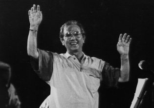 Απόστολος Καλδάρας: Η ελληνική μουσική μέσα από τα μάτια του