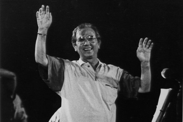 Απόστολος Καλδάρας: Η ελληνική μουσική μέσα από τα μάτια του