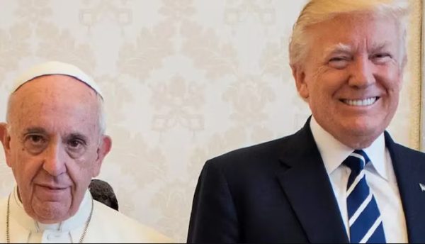 «Ένας Πάπας τύπου Τραμπ»: Οι καθολικοί «Maga» ελπίζουν για μία συντηρητική στροφή στην Εκκλησία