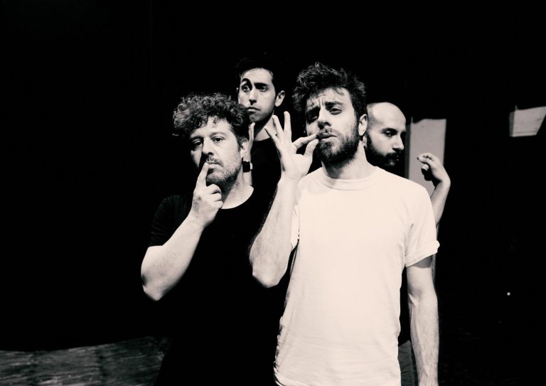 «Φτιάξε τη δυστυχία σου μόνος σου»: Η ανατρεπιτική παράσταση επιστρέφει στο «Ρεκτιφιέ»