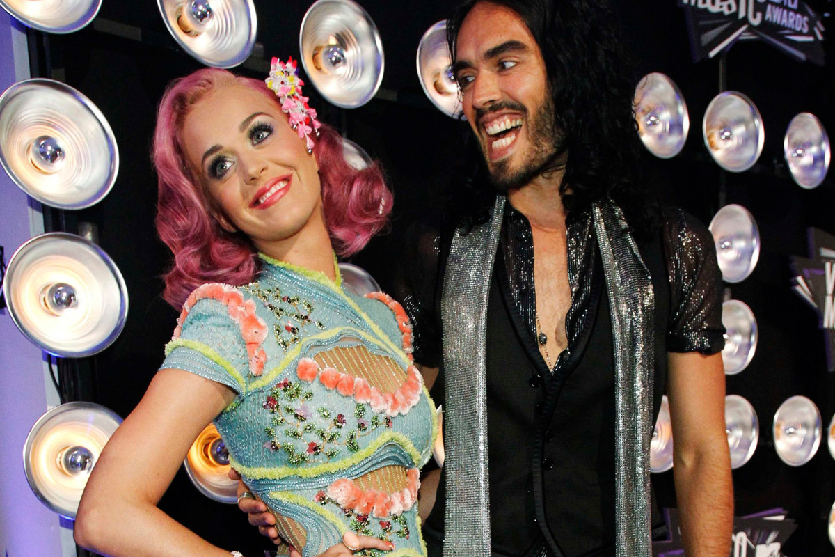 Ράσελ Μπραντ: Σε δίκη για βιασμό και σεξουαλική επίθεση ο πρώην σύζυγος της Κέιτι Πέρι