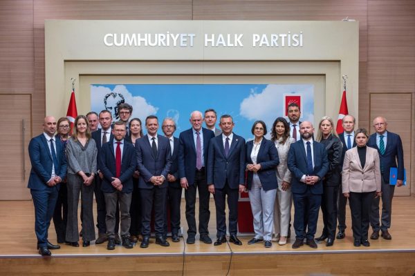 Συνάντηση Δημάρχου Αθηναίων με την ηγεσία του Λαϊκού Ρεπουμπλικανικού Κόμματος