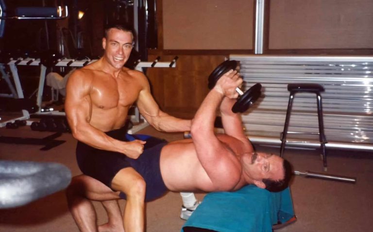 Ζαν Κλοντ Βαν Νταμ: Στέλνει «μεγάλο φιλί» στον Πούτιν, θέλει να γίνει «πρεσβευτής της ειρήνης» του