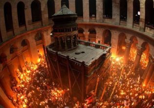 Ιεροσόλυμα: Ολοκληρώθηκε η Τελετή Αφής του Αγίου Φωτός – Τι ώρα θα φτάσει στην Ελλάδα;