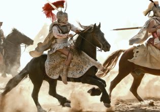 «Αλέξανδρος»: Η ταινία που ο Κίλμερ επεδίωξε να φιλήσει την Τζολί υπό τους ήχους του Βαγγέλη Παπαθανασίου