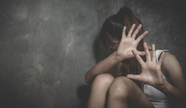 Θεσσαλονίκη: 38χρονος παρέσυρε σπίτι του 13χρονη και αποπειράθηκε να ασελγήσει εις βάρος της