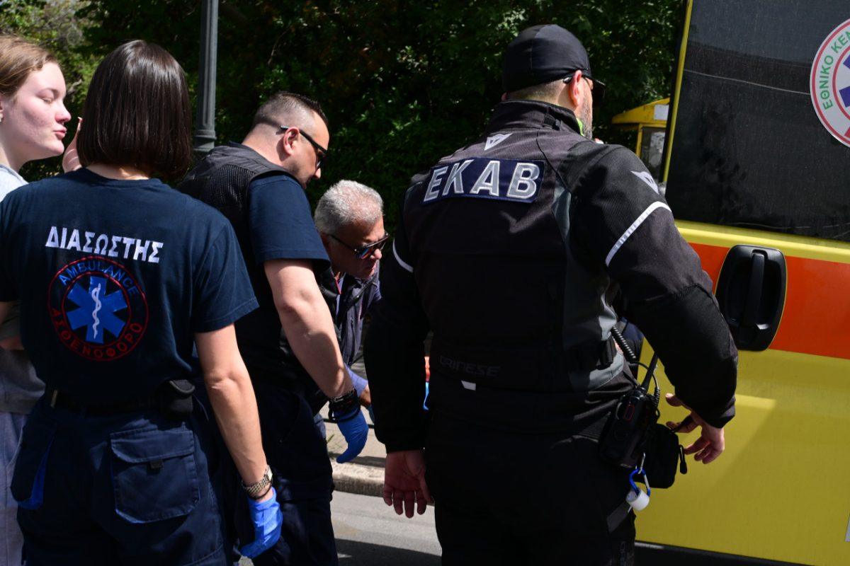 Σύγκρουση λεωφορείου με ΙΧ στο Περιστέρι – Τρεις τραυματίες