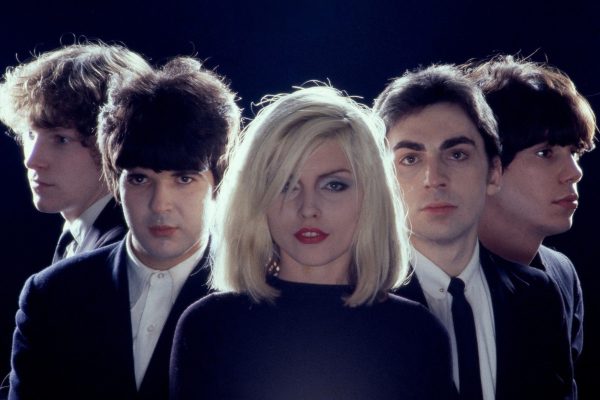 Blondie: Πέθανε το «καρδιοχτύπι» της εμβληματικής μπάντας, ο ντράμερ Κλεμ Μπερκ