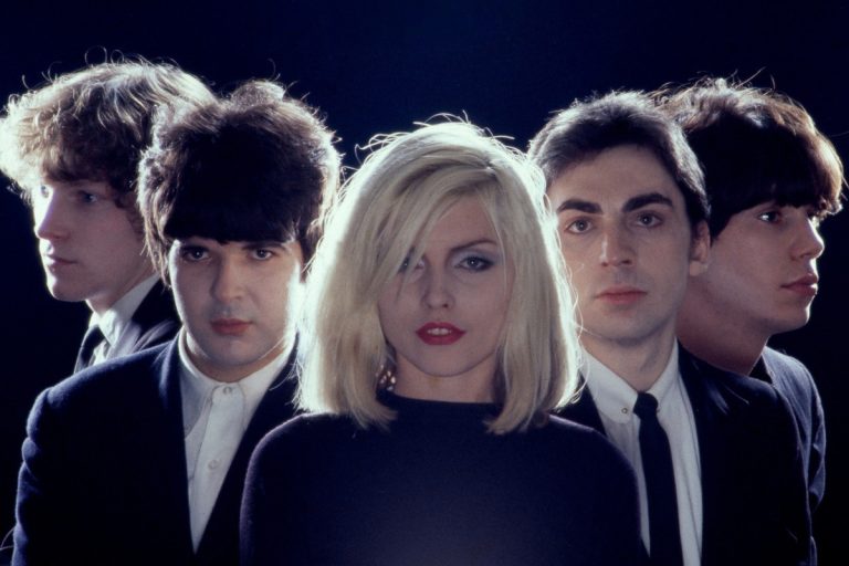 Blondie: Πέθανε το «καρδιοχτύπι» της εμβληματικής μπάντας, ο ντράμερ Κλεμ Μπερκ