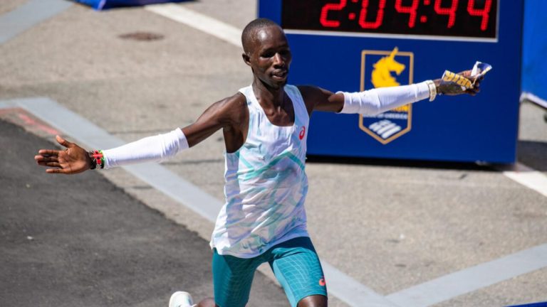 Μαραθώνιος Βοστώνης: Θρίαμβος της Κένυας σε άνδρες και γυναίκες