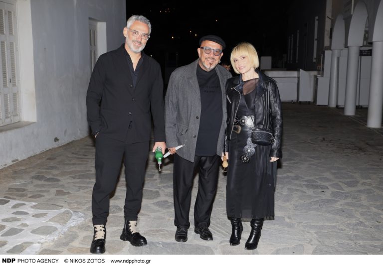 Ελεωνόρα Ζουγανέλη: Πασχαλινές διακοπές με τον σύντροφό της και τον πατέρα της στη Μύκονο